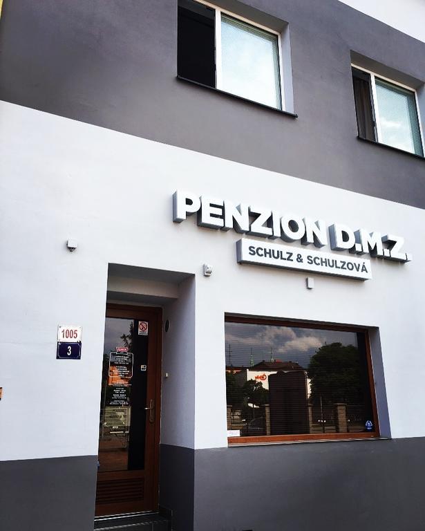 Penzion Dmz Острава Екстериор снимка