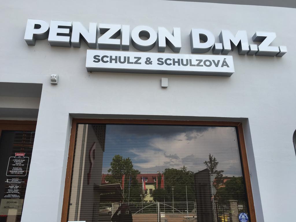 Penzion Dmz Острава Екстериор снимка